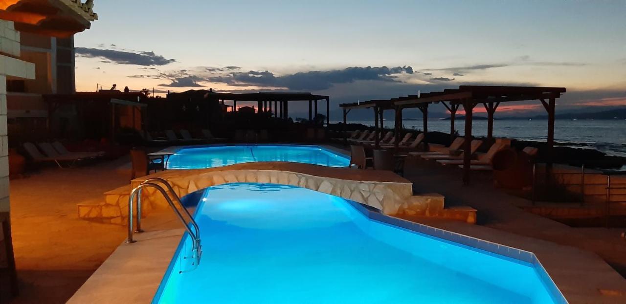 Irides Aparthotel Souvala Exterior photo